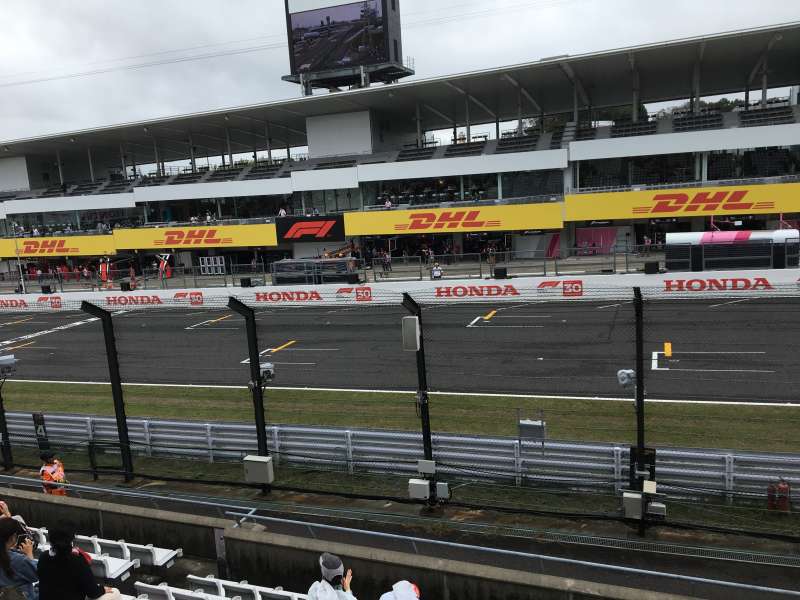 F1日本グランプリ：グランドスタンドV1-3からの景観
